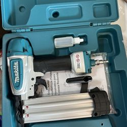 Makita Brad Nailer 