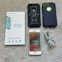 Unlocked iPhone SE 1st Gen Gold 32GB With Accessories