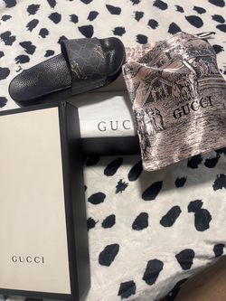 Gucci slides, size 5