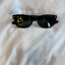 Brand New Ray-Ban New Wayfarer 