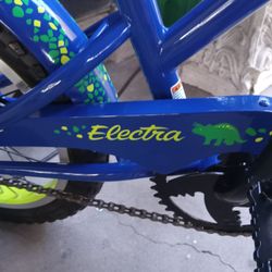 Electra Small Bike For Kids Tires Size 16 Like New 