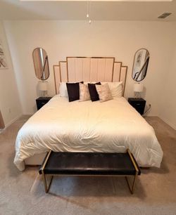 King Sized Bed w Mattress