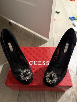 Women’s Shoes By Guess Size 6