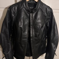 Harley-Davidson Woman’s Size Medium Buffalohide Leather Jacket