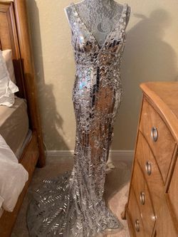 Tony bowls Prom dress