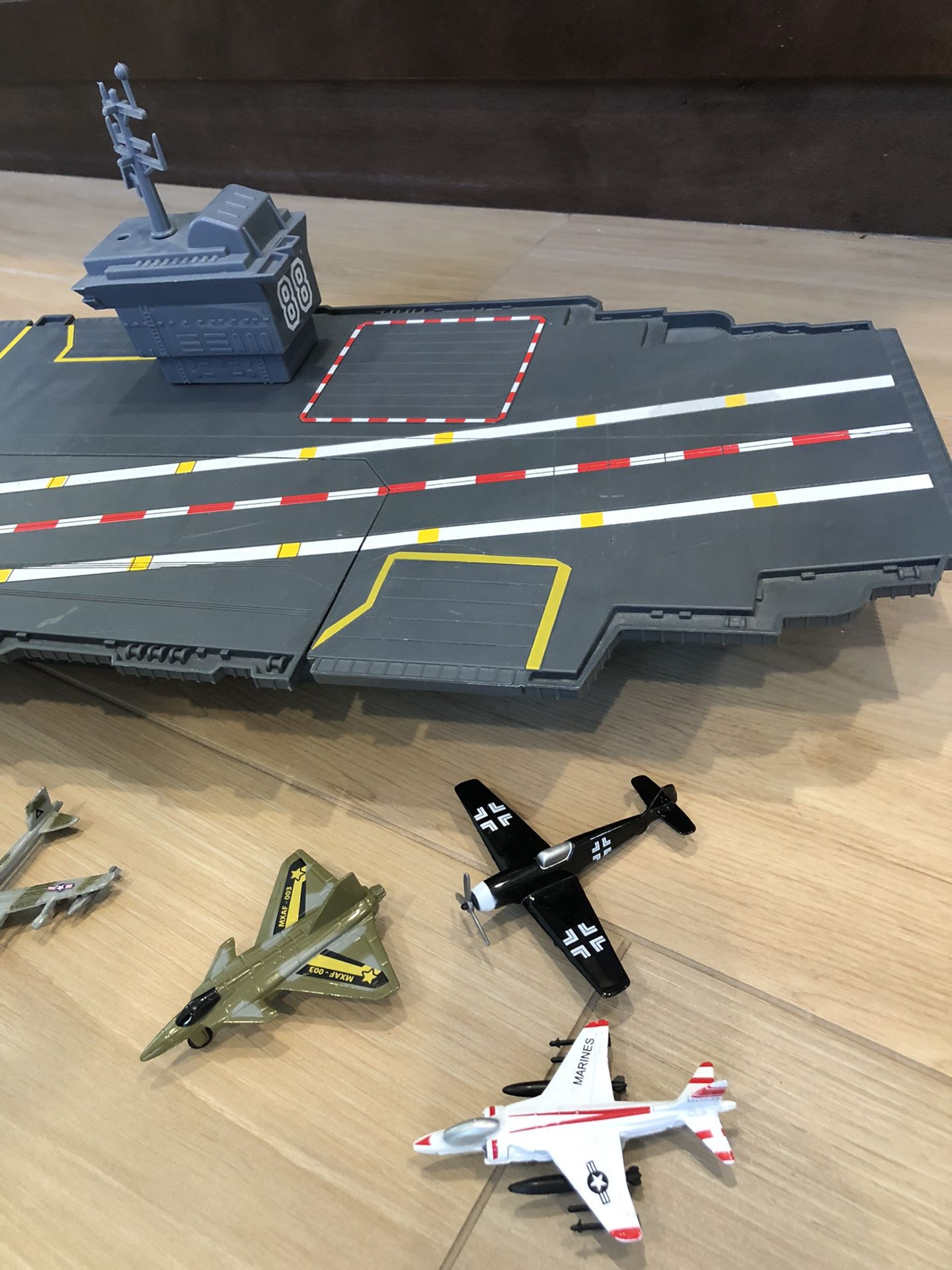 Aircraft carrier playset lakeshore sale
