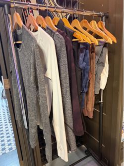 Lululemon women’s clothes