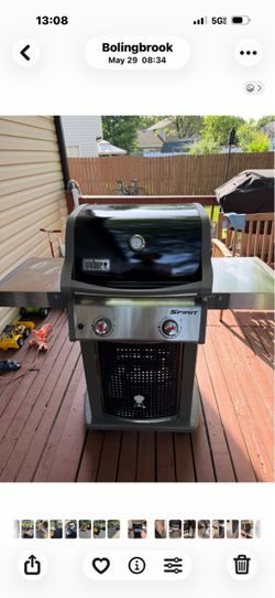 Weber grill two burners like brand new and ignition started