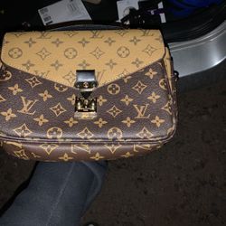 Louis Vuitton Pochette For Sale