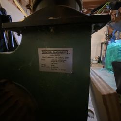 Attention Woodworkers: Central Machinery Dust Collector 