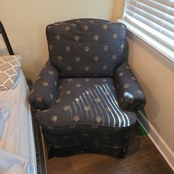 Loveseat - GOOD Condition And Ready For New Home