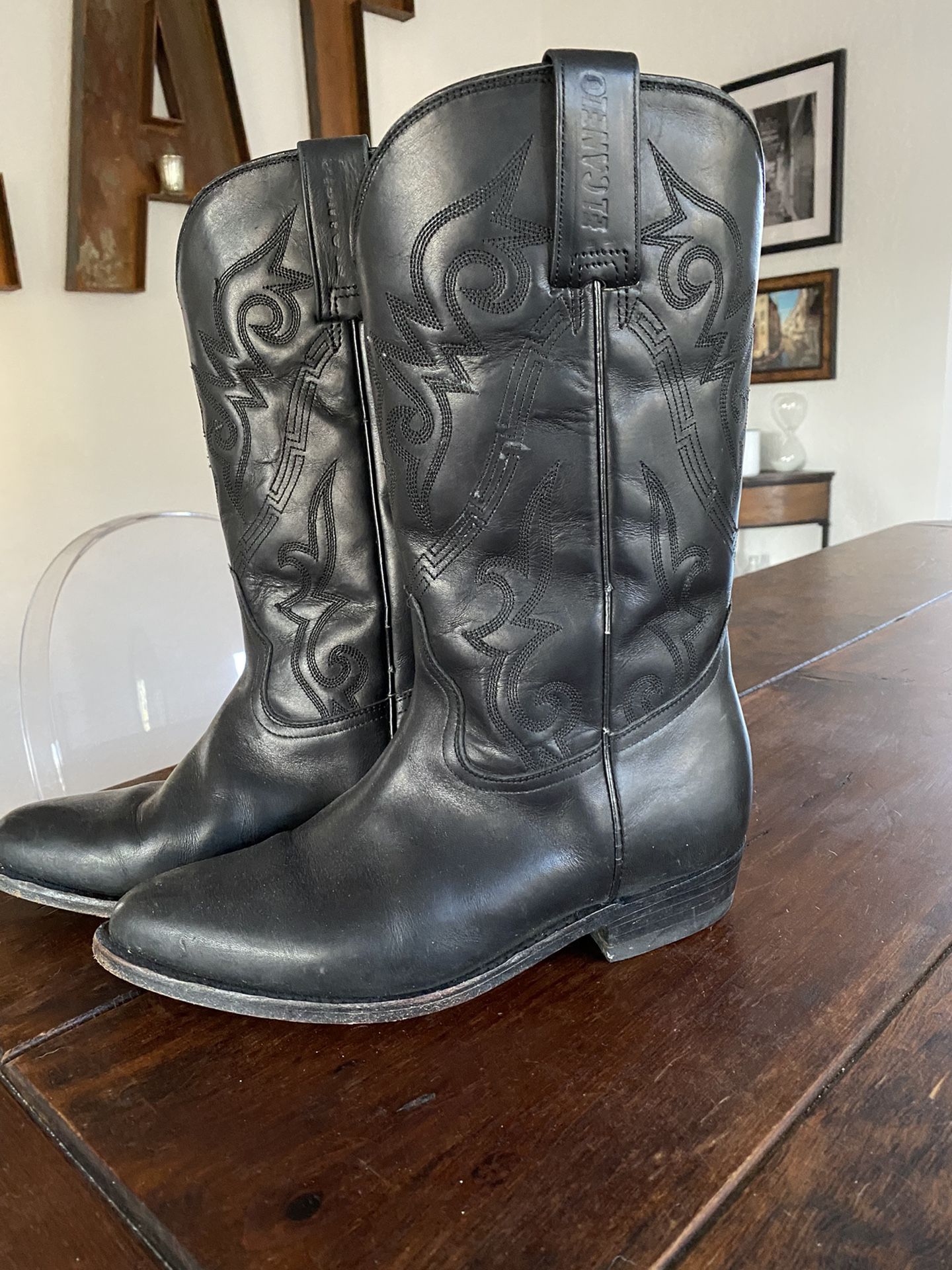 Women’s Leather Cowboy Boots  Size 8