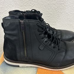 Reserved Footwear New York Mens Size 13 Like New!