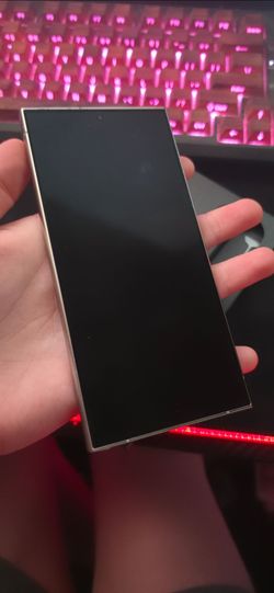Samsung s24 Ultra 256 gb unlocked. LIKE NEW $420