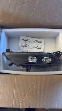 Brand New OEM Mopar LED Fog Light – 2019 Chrysler 300S – Left/Driver Side