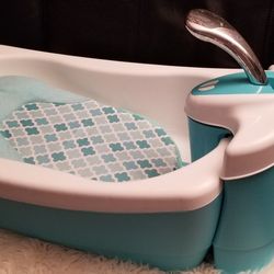Baby Whirlpool Bubbling Spa & Shower Bathtub
