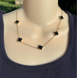 Stylish women's necklace and bracelet .$35.
