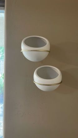 Hanging pots