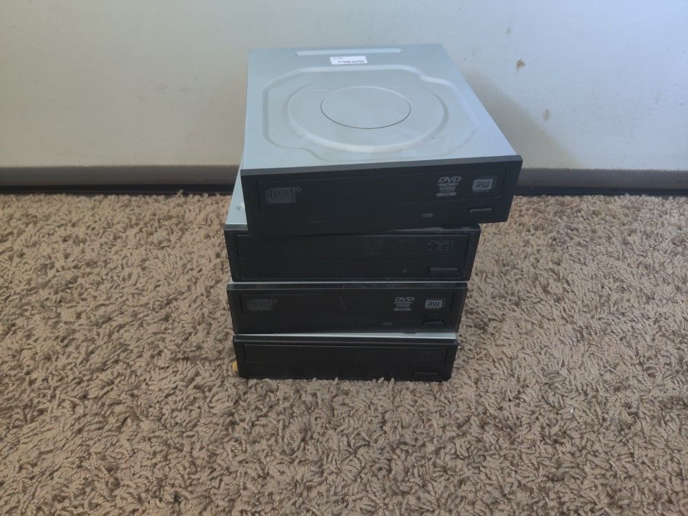 Lot Of 4 DVD Drives