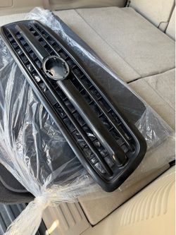 Toyota tundra front grill