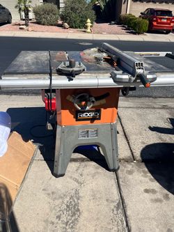 RIDGID Table Saw with Stand