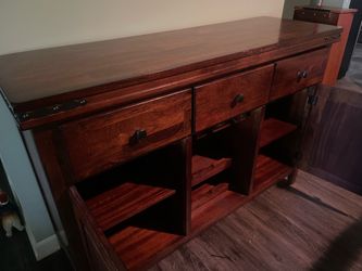 Buffet Table