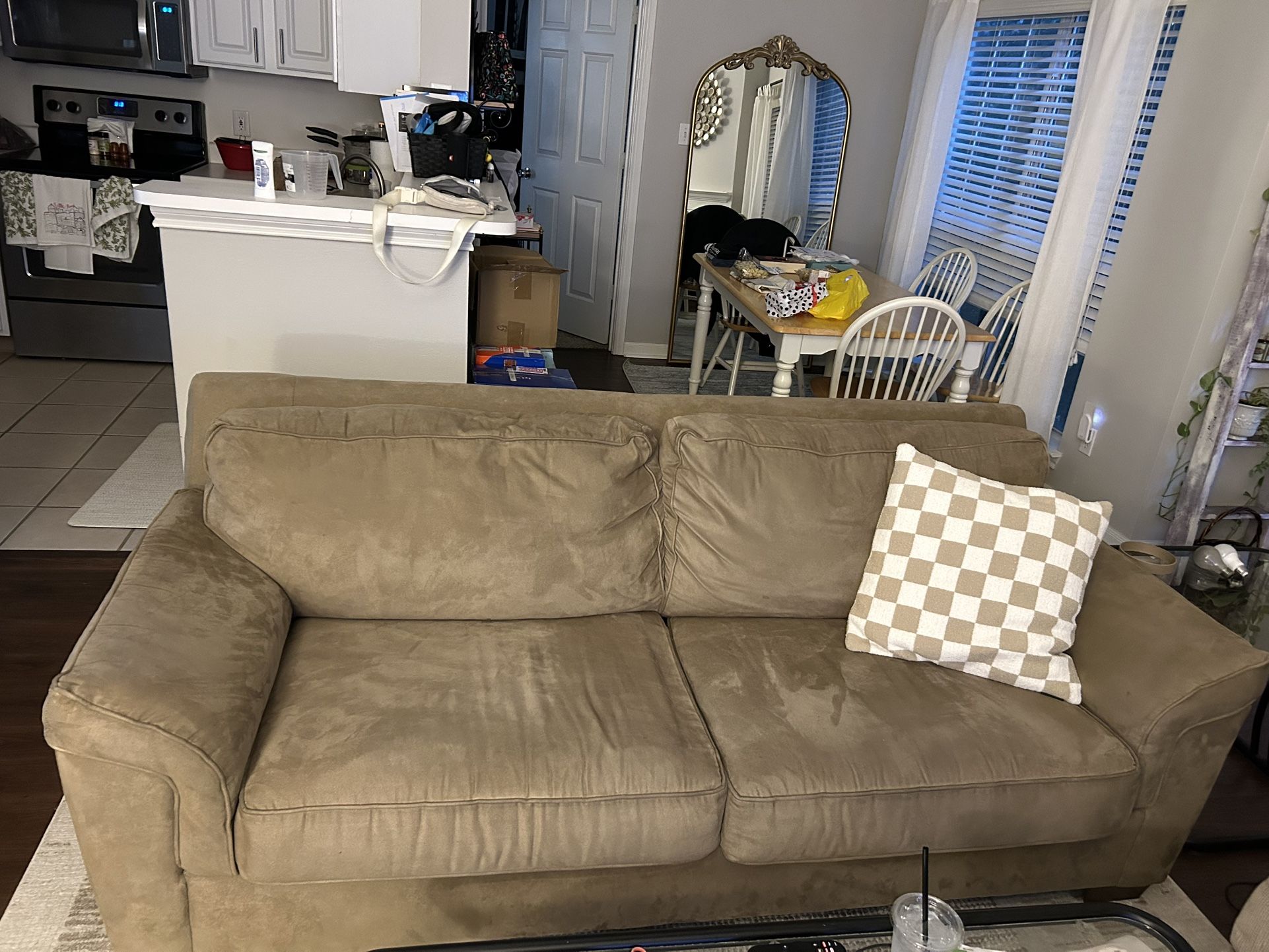 Couch & Loveseat 