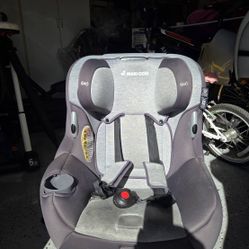 Maxi Cosi Car Seat