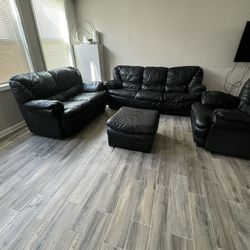 Living Room Set- Black Sofas 4 pieces 
