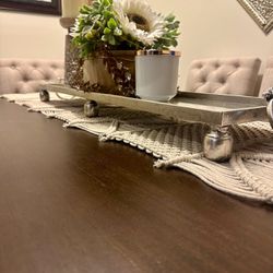 Dinnng Table With Bench