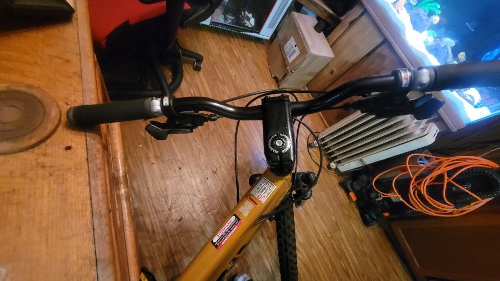 Diamondback Response Comp Mountain Bike