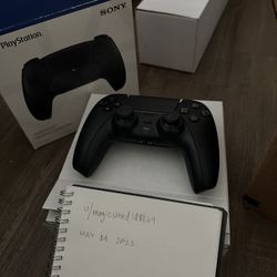 Black PS5 Controller