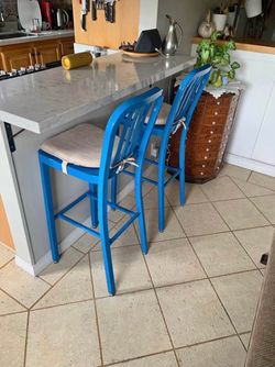 30” blue metal barstools