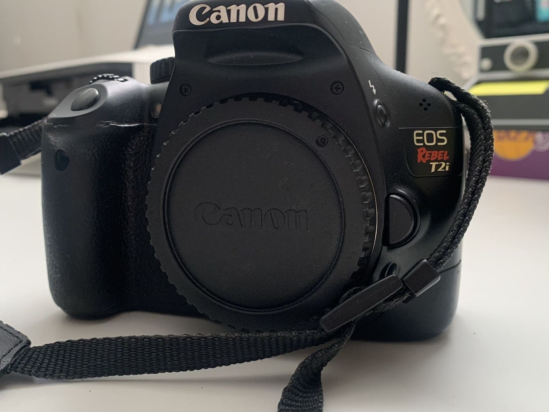 Canon T2i DSLR KIT !!!