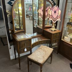 Antique American Vanity