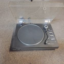JVC TURNTABLE 