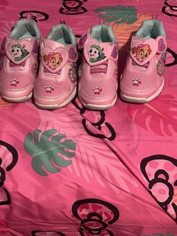 Tenis De Niñas Unos Ya Están Usádos Sólo Dos Puestas Y Unos Son Nuevos Son Número 11de Niña