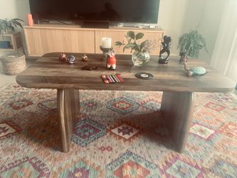Selling everything due to a move abroad!!