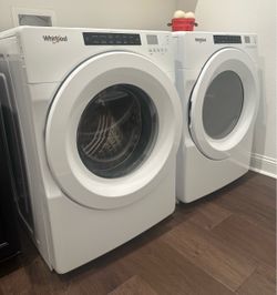 Whirlpool White Washer & Dryer Set