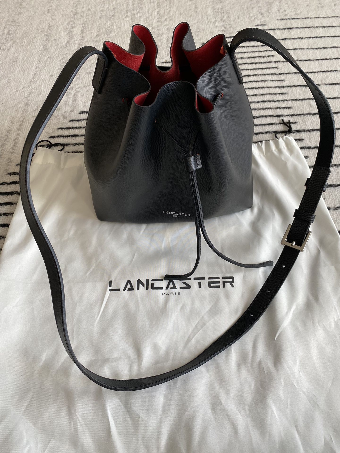 Lancaster Bucket Bag - Black