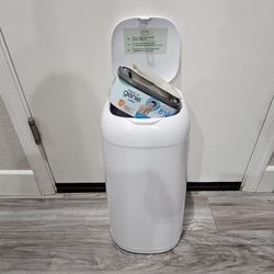 Clean, Diaper Genie with Refill
