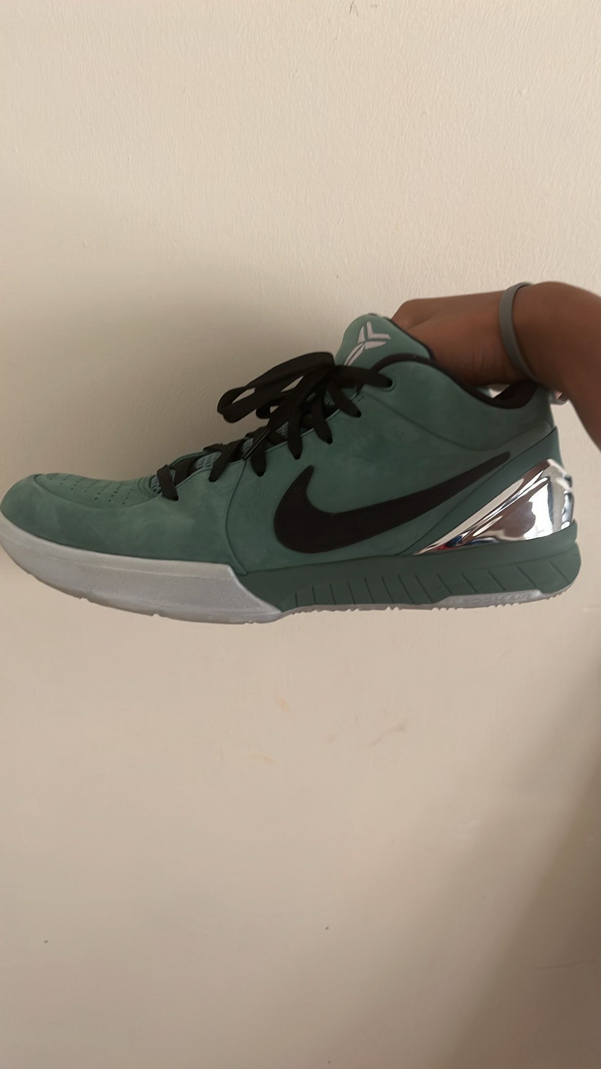 Kobe 4 Protro “Girl Dad” Size 11