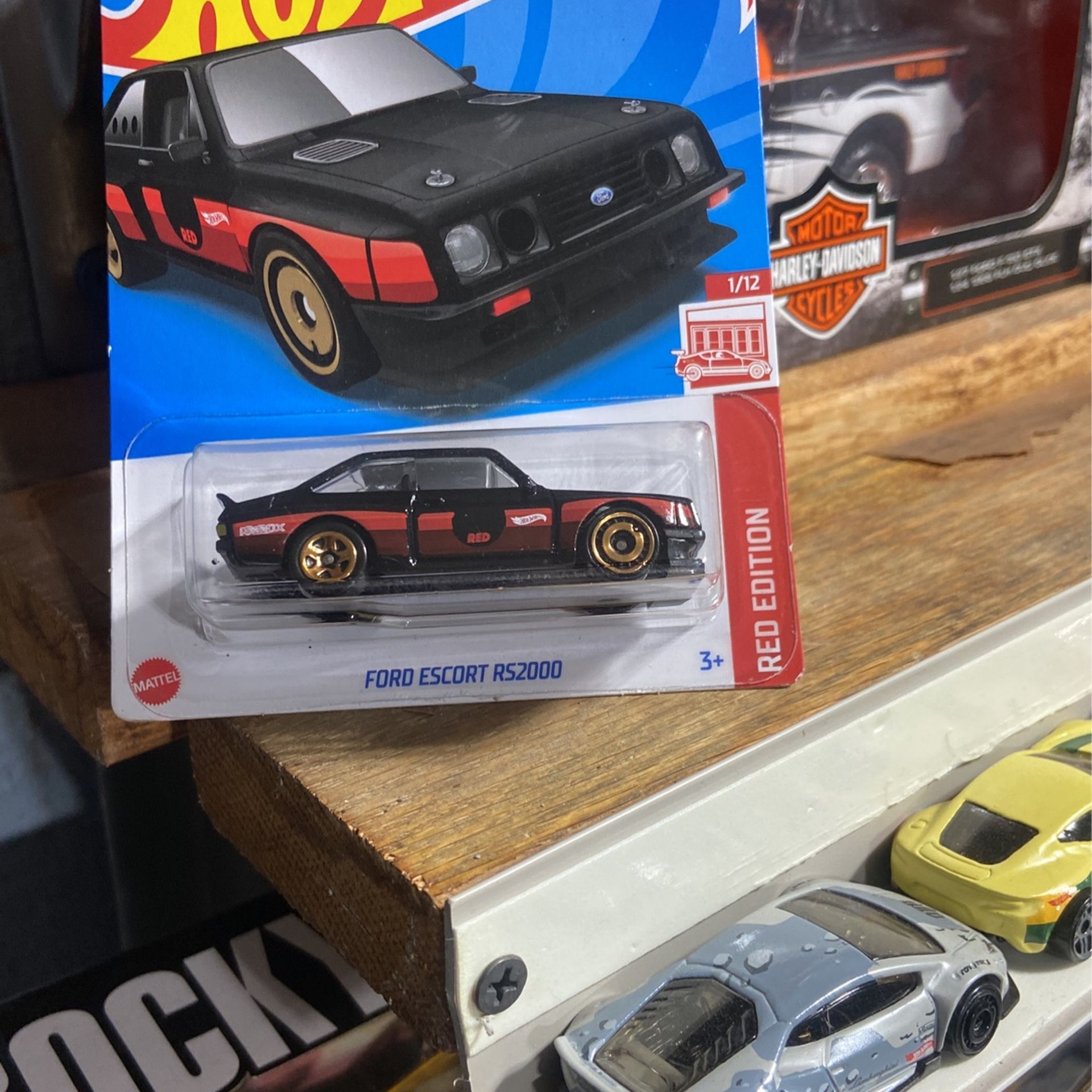 Hot Wheels Ford Escort RS2000, Red Edition 1/12