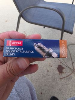 Denso Spark plug KJ20CR-L11 pack of 4