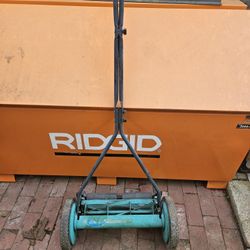 Manual Lawnmower 