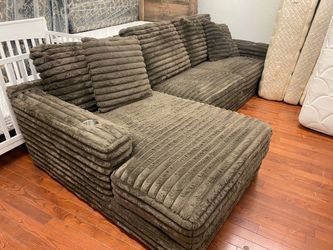 COZY 2PC SECTIONAL WITH CHAISE LOUNGE
