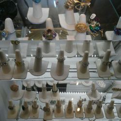 Store closing. Sunday /TODAY is the last day.