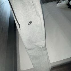 Nike Tech Pants 