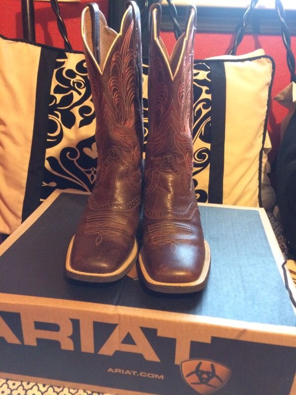 Ariat /cavenders - woman's boots