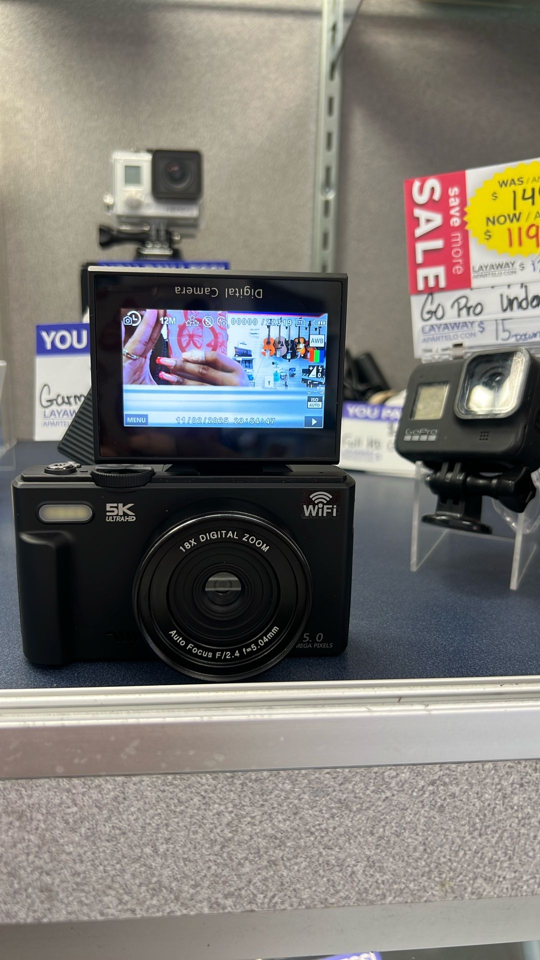 Digital Camera